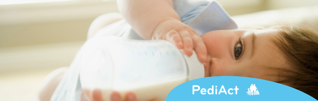 Aider bébé à transitionner entre l'allaitement maternel et le biberon